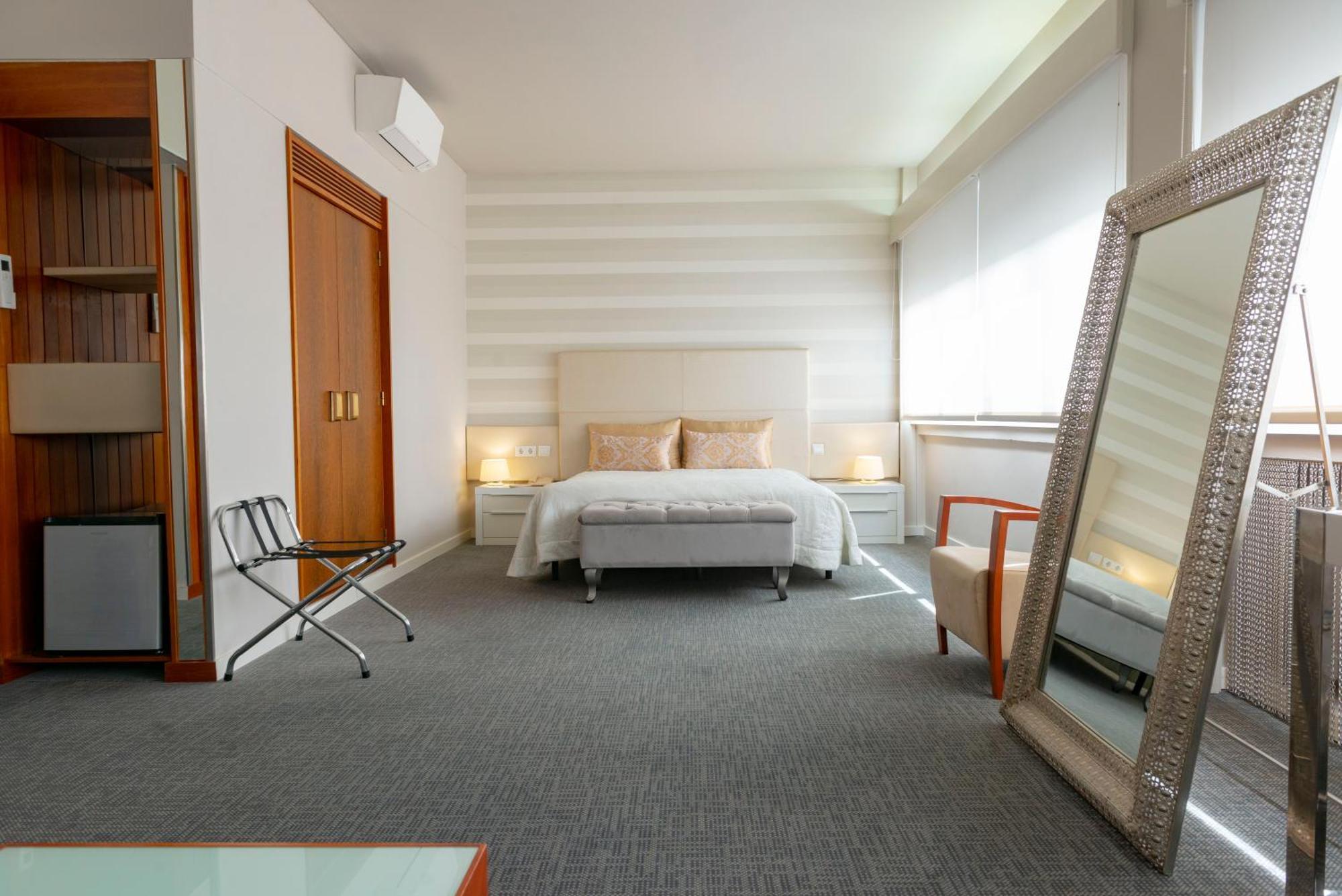 Hotel Eurosol Leiria & Jardim Exterior photo
